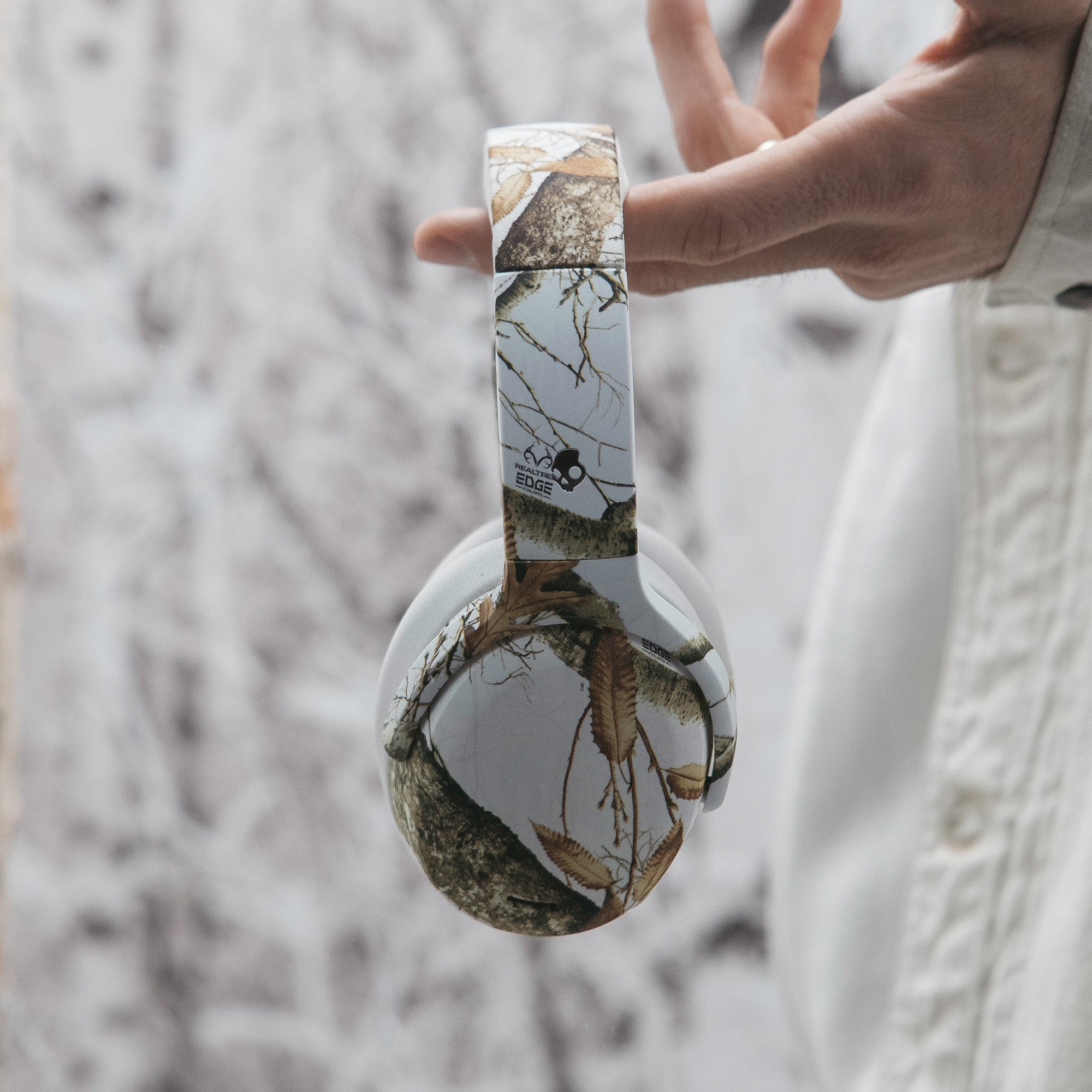 7_crusheranc_realtree_white_358e40ca-38b7-4a90-bf71-4e05c7eb919b-1